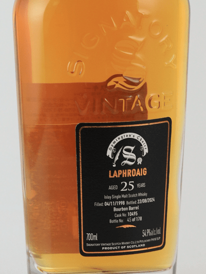 Signatory Laphroaig 25 Year Old 1998 - Bottle Of Japan