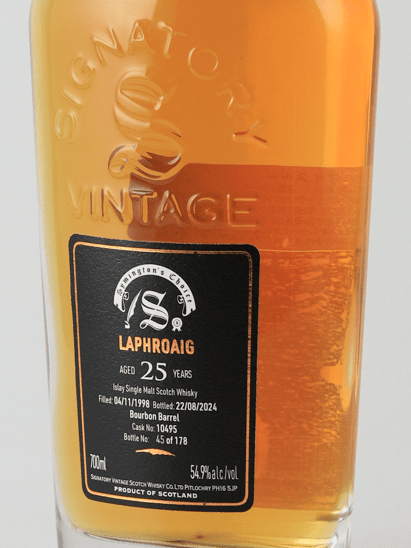 Signatory Laphroaig 25 Year Old 1998 - Bottle Of Japan