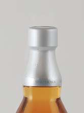 Load image into Gallery viewer, Single Malt Whisky Shizuoka Pot Still K 5 Year Old Pure Japanese Barley 2025 500ml - Bottle Of Japan