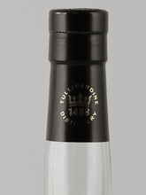 Load image into Gallery viewer, Talisker 18 Year Old - Bottle Of Japan