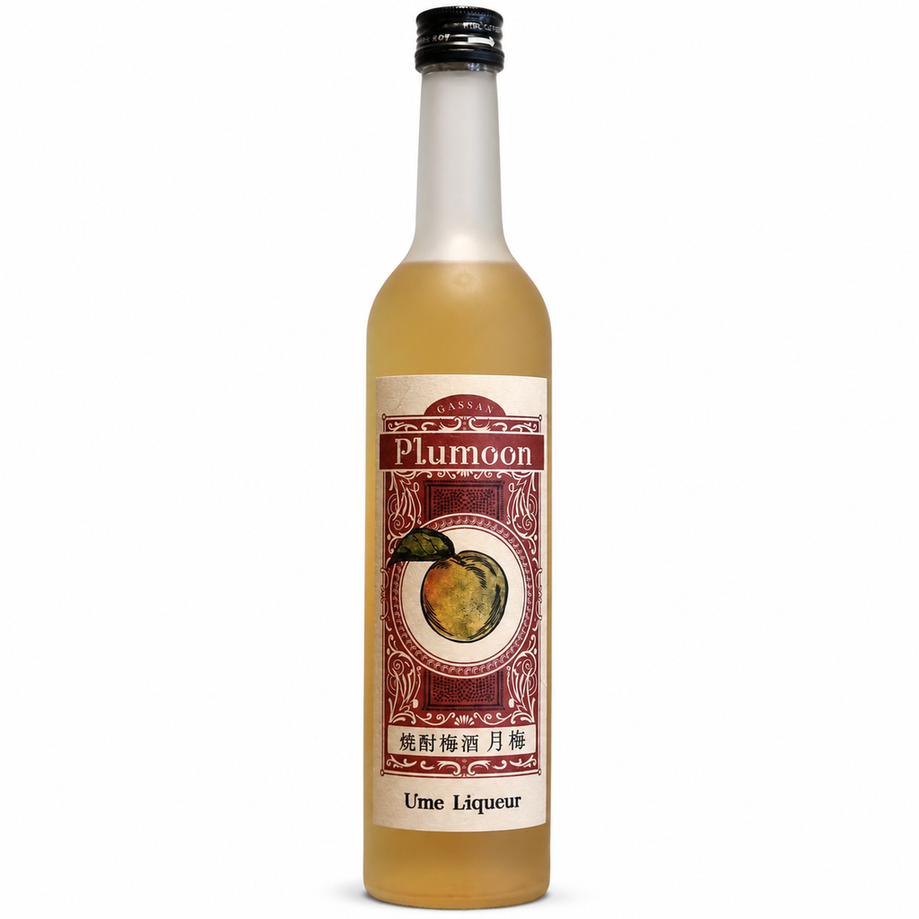 Tsukiyama Shochu Umeshu Tsukiume (Plumoon) tsukiume 500ml on white background