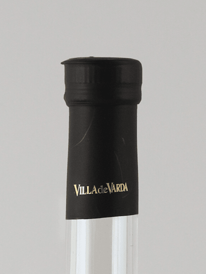 Villa De Varda Amaretto - Bottle Of Japan