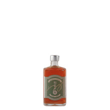 Load image into Gallery viewer, Waka High Proof Itsuki Japanese Aperitif 500ml - Bottle front with green Itsuki label