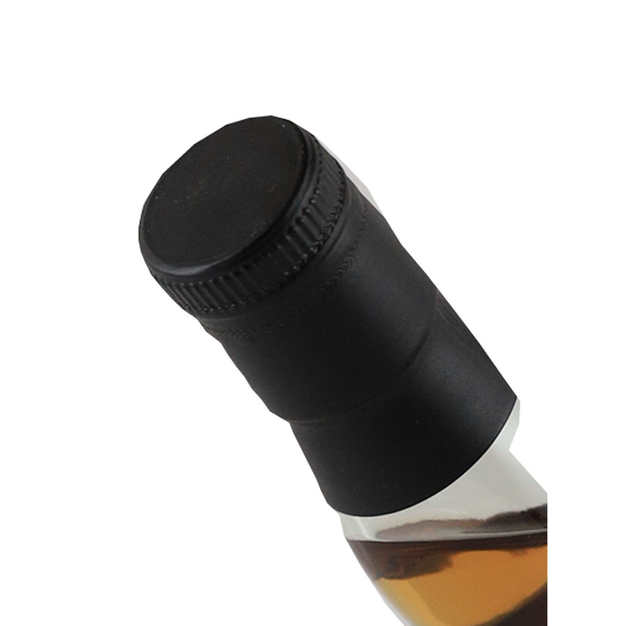 Wonder of Spirits Macduff 12 Year Old 2008 60.5% whisky - cap top angle