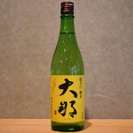 Daina Extra Dry Junmai 720ml